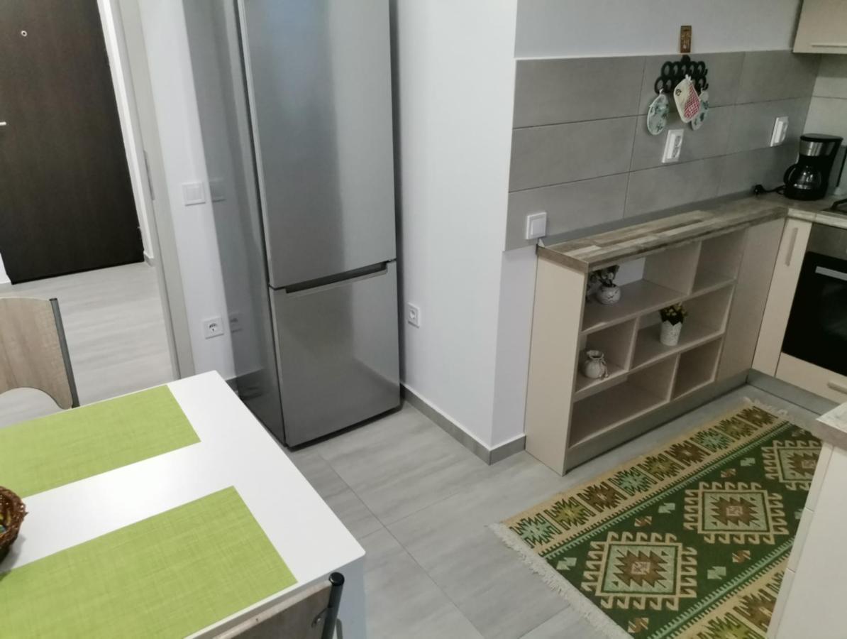 Апартаменты Cazare Apartament Rasnov Экстерьер фото